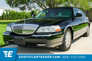 Used 2003 Lincoln Town Car Cartier image 1