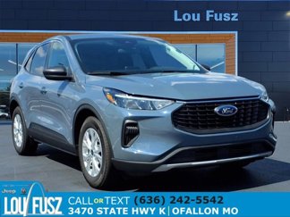 Used 2023 Ford Escape Active image 1