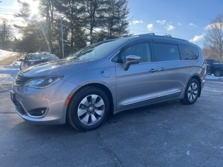 Used 2018 Chrysler Pacifica Limited w/ Advanced Safetytec Group image 1