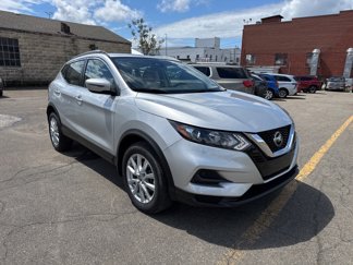 Used 2020 Nissan Rogue Sport SV image 1