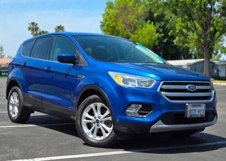Used 2017 Ford Escape SE image 1