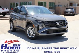 New 2025 Hyundai Tucson SE image 1