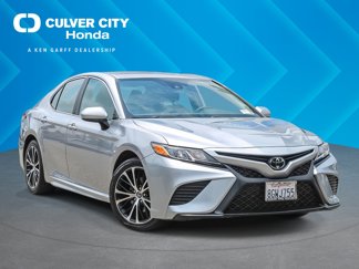 Used 2019 Toyota Camry SE image 1