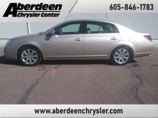 Used 2005 Toyota Avalon XLS image 1