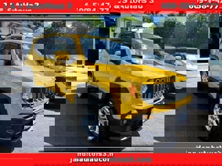 Used 2015 Jeep Renegade Latitude w/ Cold Weather Group image 1