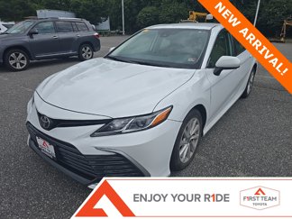 Used 2021 Toyota Camry LE image 1