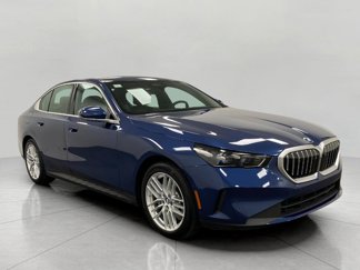 Certified 2025 BMW 530i xDrive w/ Premium Package image 1