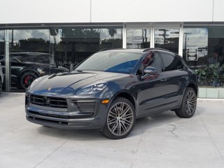 Used 2025 Porsche Macan Turbo image 1