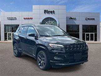 New 2025 Jeep Compass Limited image 1