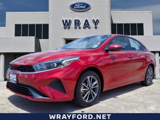 Used 2023 Kia Forte LXS image 1