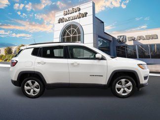 Used 2017 Jeep Compass Latitude w/ Popular Equipment Group video 2