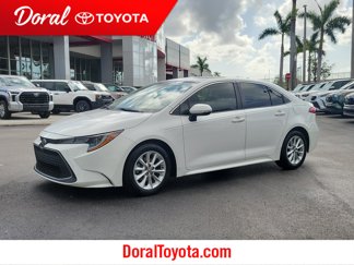 Used 2020 Toyota Corolla XLE image 1