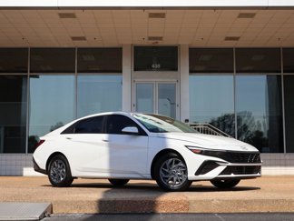 New 2025 Hyundai Elantra Blue image 1