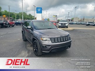 Used 2019 Jeep Grand Cherokee Altitude image 1