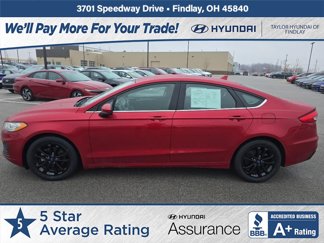 Used 2020 Ford Fusion SE image 1