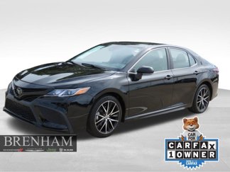 Used 2024 Toyota Camry SE image 1