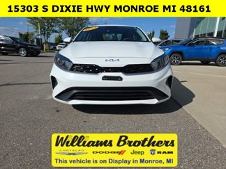 Used 2023 Kia Forte LXS video 2