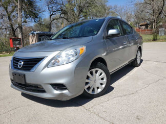 Used 2013 Nissan Versa SV image 1