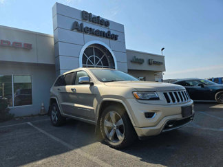 Used 2015 Jeep Grand Cherokee Overland w/ Mopar Chrome Edition Group image 1
