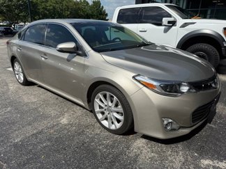Used 2013 Toyota Avalon Limited image 1