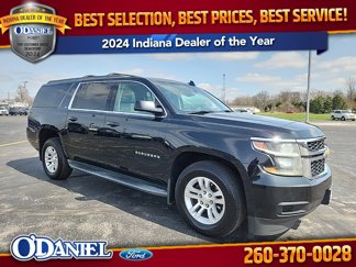 Used 2016 Chevrolet Suburban LT image 1