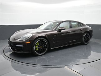 Certified 2018 Porsche Panamera 4 image 1