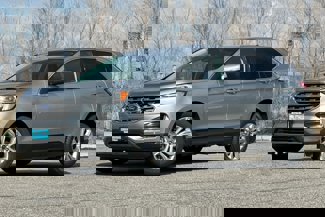 Used 2022 Ford Edge Titanium image 1