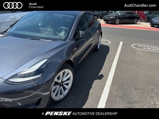 Used 2023 Tesla Model 3 Standard Range image 1