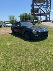 Used 2017 FIAT 124 Spider Abarth image 1