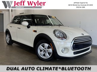 Used 2015 MINI Cooper 4-Door Hardtop image 1
