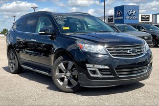 Used 2017 Chevrolet Traverse LT image 1