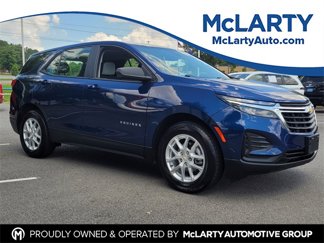 Used 2022 Chevrolet Equinox LS image 1