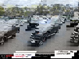 Used 2018 Jaguar F-PACE S image 1
