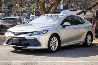 Used 2022 Toyota Camry LE image 1