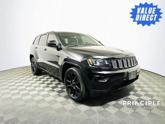 Used 2019 Jeep Grand Cherokee Altitude image 1