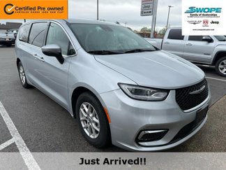 Certified 2023 Chrysler Pacifica Touring-L image 1