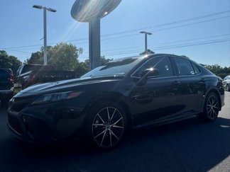 Used 2023 Toyota Camry SE image 1