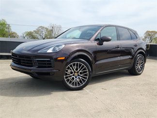Certified 2023 Porsche Cayenne image 1