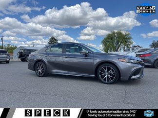 Used 2023 Toyota Camry SE image 1