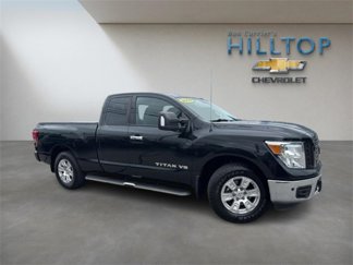 Used 2019 Nissan Titan SV image 1