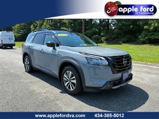 Used 2022 Nissan Pathfinder SL image 1