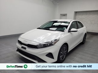 Used 2023 Kia Forte LXS image 1