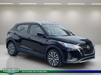 Used 2023 Nissan Kicks SV image 1