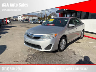 Used 2012 Toyota Camry L image 1