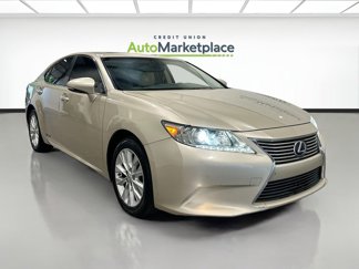 Used 2013 Lexus ES 300h image 1