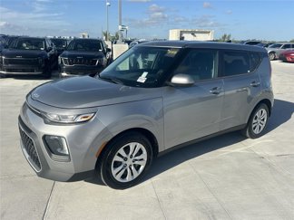 Used 2022 Kia Soul LX image 1