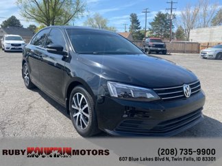 Used 2017 Volkswagen Jetta SE image 1