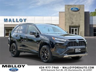 Used 2022 Toyota RAV4 SE image 1