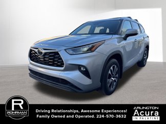 Used 2021 Toyota Highlander XLE image 1