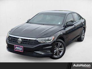 Used 2019 Volkswagen Jetta R-Line w/ R-Line Cold Weather Package image 1